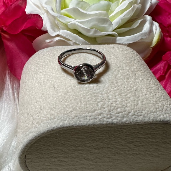 Inlaid Zirconia Diamond Set Ring NEW! - Picture 5 of 10